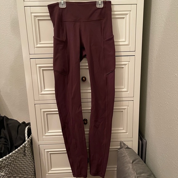 Lululemon Fast and Free High Rise Tight 25” - Size Burgendy, barely worn - Picture 1 of 2